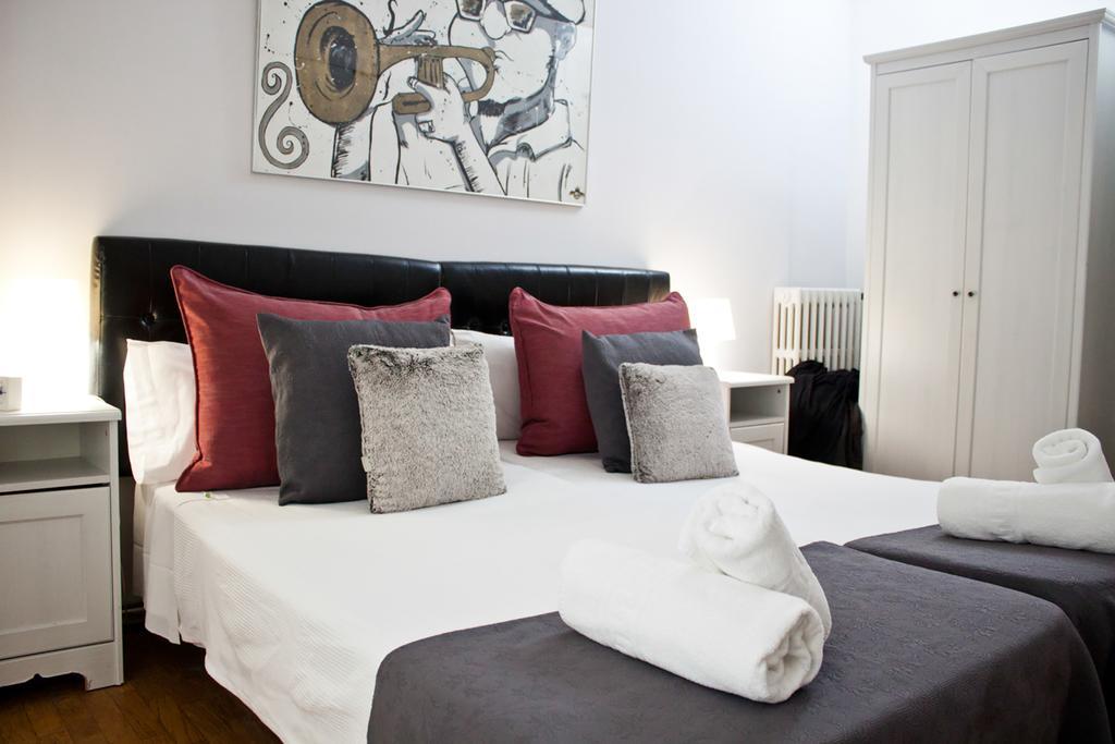 Petit Hotel Барселона Екстериор снимка