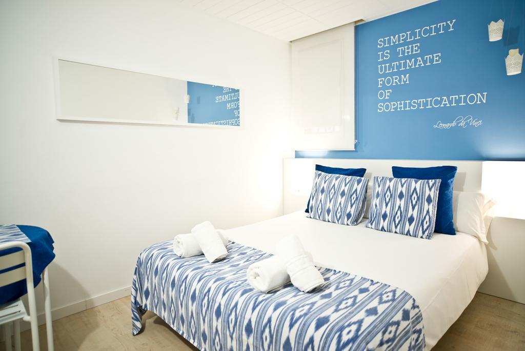 Petit Hotel Барселона Екстериор снимка